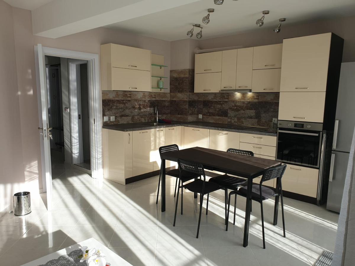 New The Twins Varna Two-Bedroom, Apt 5 At 15 Tsani Ginchev Street, Floor 3 외부 사진