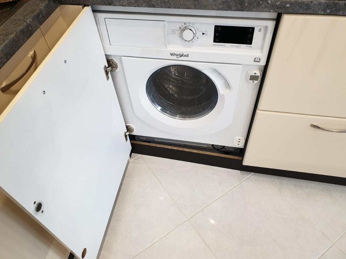 New The Twins Varna Two-Bedroom, Apt 5 At 15 Tsani Ginchev Street, Floor 3 외부 사진